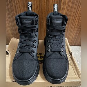 Dr Marten’s Combs black boots. Size 7 women.